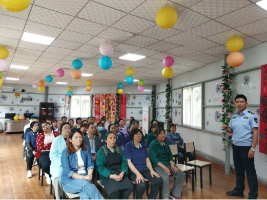 筑牢安全“防火墙”守护最美“夕阳红”